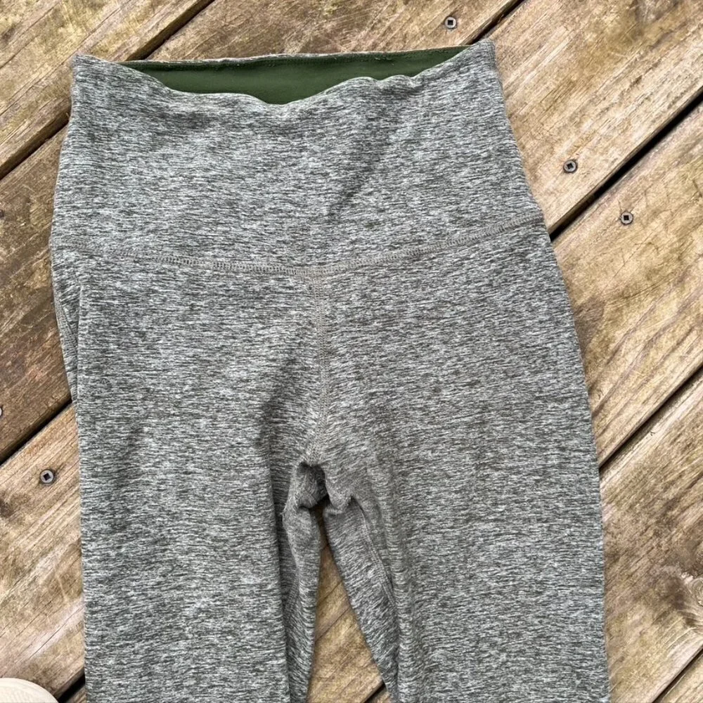 ** Beyond Yoga colorblock leggings space dye heathered green Small